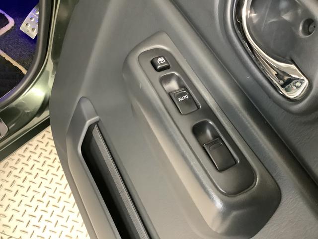 ジムニーランドベンチャー　ターボ　４ＷＤ　雹害車両　４ＡＴ　ナビＴＶ雹害車両　１年保証　４ＷＤ　ＡＴ　ＥＴＣ　ナビＴＶ　運転席シートヒーター　ＤＶＤ　ＵＳＢ　Ｂｌｕｅｔｏｏｔｈ　ドアバイザー　ヘッドライトレベライザー　電動格納ドアミラー　１６インチアルミホイール（兵庫県）の中古車