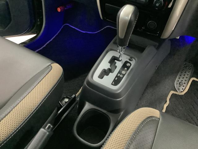 ジムニーランドベンチャー　ターボ　４ＷＤ　雹害車両　４ＡＴ　ナビＴＶ雹害車両　１年保証　４ＷＤ　ＡＴ　ＥＴＣ　ナビＴＶ　運転席シートヒーター　ＤＶＤ　ＵＳＢ　Ｂｌｕｅｔｏｏｔｈ　ドアバイザー　ヘッドライトレベライザー　電動格納ドアミラー　１６インチアルミホイール（兵庫県）の中古車
