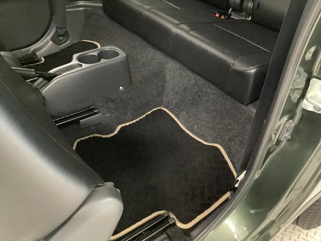 ジムニーランドベンチャー　ターボ　４ＷＤ　雹害車両　４ＡＴ　ナビＴＶ雹害車両　１年保証　４ＷＤ　ＡＴ　ＥＴＣ　ナビＴＶ　運転席シートヒーター　ＤＶＤ　ＵＳＢ　Ｂｌｕｅｔｏｏｔｈ　ドアバイザー　ヘッドライトレベライザー　電動格納ドアミラー　１６インチアルミホイール（兵庫県）の中古車