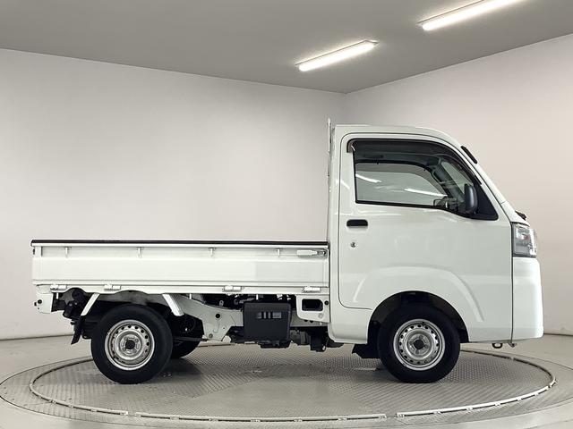 ハイゼットトラックスタンダードＳＡIIIｔ　４ＷＤ　ＡＴ　ワンオーナー　３方開走行無制限１年保証　ゲートプロテクター　４ＷＤ　ＡＴ車　ワンオーナー　３方開　横滑り防止装置　ドアバイザー　ヘッドライトレベライザー　マニュアルエアコン　アクセサリーソケット　スペアタイヤ　スマアシ（兵庫県）の中古車