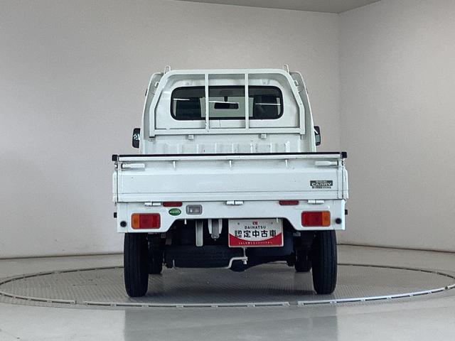 キャリイトラックＫＣエアコン・パワステ　ワンオーナー　ＡＴ　ナビＴＶ　ＥＴＣ１年保証　ワンオーナー　ナビＴＶ　ＥＴＣ　ＡＴ車　３方開　ゲートプロテクター　ＤＶＤ　ＵＳＢ接続　Ｂｌｕｅｔｏｏｔｈ　ドアバイザー　ヘッドライトレベライザー　アクセサリーソケット　スペアタイヤ（兵庫県）の中古車
