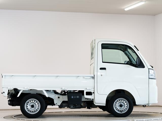 ハイゼットトラックスタンダード　４ＷＤ　ＣＶＴ　ワンオーナー　コーナーセンサー走行無制限１年保証　４ＷＤ　ワンオーナー　ＣＶＴ車　前後コーナーセンサー　３方開　アイドリングストップ　横滑り防止装置　オートライト　ヘッドライトレベライザー　アクセサリーソケット　ラジオ（兵庫県）の中古車