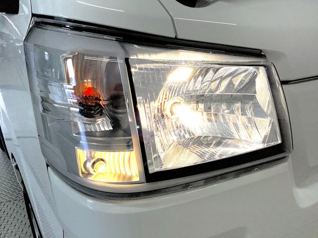 ハイゼットトラックスタンダード　４ＷＤ　ＣＶＴ　ワンオーナー　コーナーセンサー走行無制限１年保証　４ＷＤ　ワンオーナー　ＣＶＴ車　前後コーナーセンサー　３方開　アイドリングストップ　横滑り防止装置　オートライト　ヘッドライトレベライザー　アクセサリーソケット　ラジオ（兵庫県）の中古車