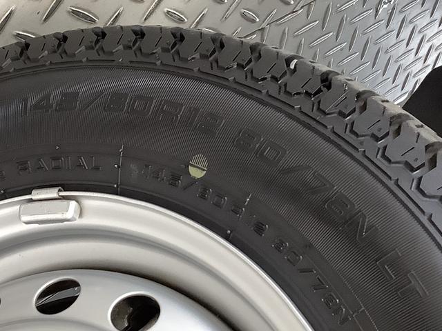 ハイゼットトラックスタンダード　４ＷＤ　ＣＶＴ　ワンオーナー　コーナーセンサー走行無制限１年保証　ワンオーナー　４ＷＤ　ＣＶＴ車　前後コーナーセンサー　３方開　アイドリングストップ　横滑り防止装置　オートライト　ヘッドライトレベライザー　アクセサリーソケット　スペアタイヤ（兵庫県）の中古車