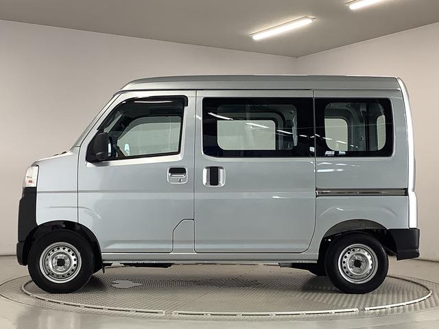 ハイゼットカーゴスペシャルクリーン　ＣＶＴ　前後コーナーセンサー　ラジオ走行無制限１年保証　前後コーナーセンサー　ＣＶＴ車　オートマチックハイビーム　アイドリングストップ　横滑り防止装置　オートライト　ヘッドライトレベライザー　パワーウィンドウ　ラジオ　スマートアシスト（兵庫県）の中古車