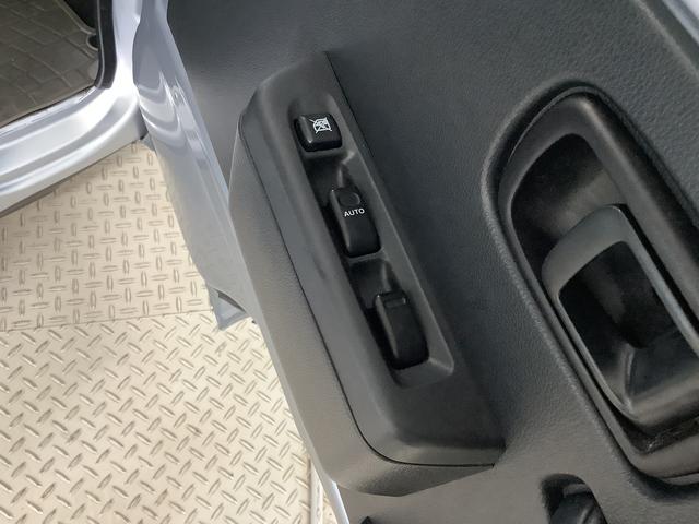 ハイゼットトラックジャンボＳＡIIIｔ　４ＷＤ　ＡＴ　ＣＤ　ＥＴＣ　荷台作業灯走行無制限１年保証　４ＷＤ　荷台作業灯　ＡＴ車　ＥＴＣ　ＣＤオーディオ　３方開　ゲートプロテクター　ＬＥＤヘッドライト　キーレスエントリー　横滑り防止装置　ドアバイザー　ヘッドライトレベライザー（兵庫県）の中古車