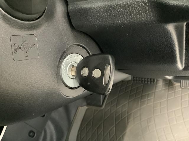 ハイゼットトラックジャンボＳＡIIIｔ　４ＷＤ　ＡＴ　ＣＤ　ＥＴＣ　荷台作業灯走行無制限１年保証　４ＷＤ　荷台作業灯　ＡＴ車　ＥＴＣ　ＣＤオーディオ　３方開　ゲートプロテクター　ＬＥＤヘッドライト　キーレスエントリー　横滑り防止装置　ドアバイザー　ヘッドライトレベライザー（兵庫県）の中古車