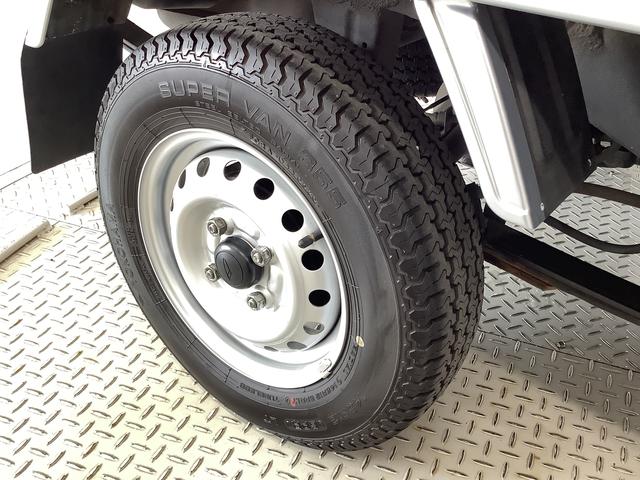 ハイゼットトラックジャンボＳＡIIIｔ　４ＷＤ　ＡＴ　ＣＤ　ＥＴＣ　荷台作業灯走行無制限１年保証　４ＷＤ　荷台作業灯　ＡＴ車　ＥＴＣ　ＣＤオーディオ　３方開　ゲートプロテクター　ＬＥＤヘッドライト　キーレスエントリー　横滑り防止装置　ドアバイザー　ヘッドライトレベライザー（兵庫県）の中古車