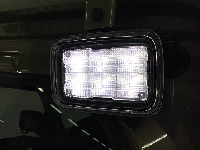 ハイゼットトラックジャンボエクストラ　ＣＶＴ　前後コーナーセンサー　荷台作業灯走行無制限１年保証　前後コーナーセンサー　ＣＶＴ車　３方開　荷台作業灯　オートマチックハイビーム　ＬＥＤヘッドライト　アイドリングストップ　プッシュスタート　横滑り防止装置　オーバーヘッドコンソール（兵庫県）の中古車