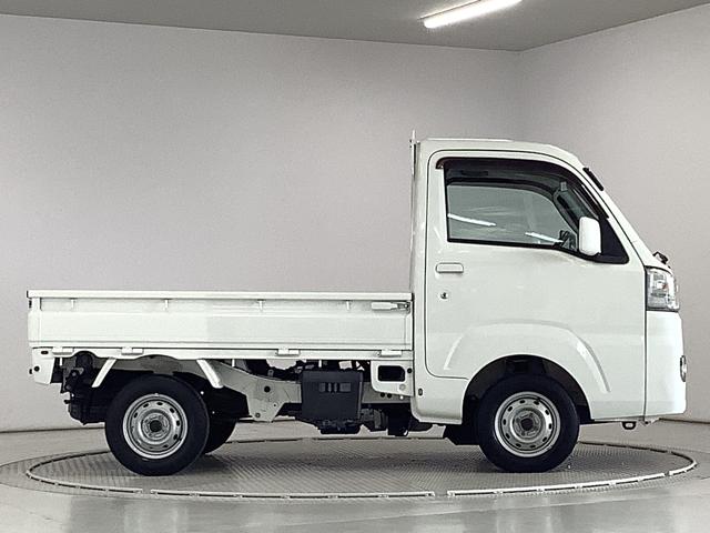 ハイゼットトラックＥＸＴ　ＡＴ　ＣＤオーディオ　３方開　荷台作業灯　荷台マット走行無制限１年保証　ＡＴ車　荷台作業灯　ＣＤオーディオ　３方開　荷台マット　キーレスエントリー　ドアバイザー　ヘッドライトレベライザー　アクセサリーソケット　マニュアルエアコン　パワーウィンドウ（兵庫県）の中古車