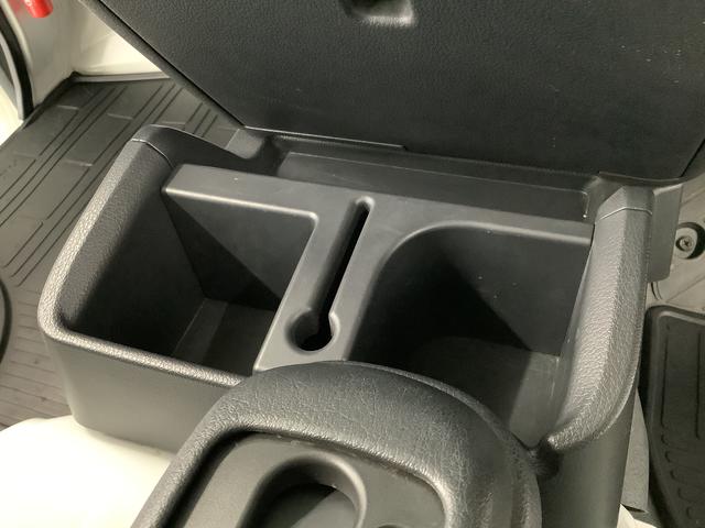 ハイゼットトラックＥＸＴ　ＡＴ　ＣＤオーディオ　３方開　荷台作業灯　荷台マット走行無制限１年保証　ＡＴ車　荷台作業灯　ＣＤオーディオ　３方開　荷台マット　キーレスエントリー　ドアバイザー　ヘッドライトレベライザー　アクセサリーソケット　マニュアルエアコン　パワーウィンドウ（兵庫県）の中古車