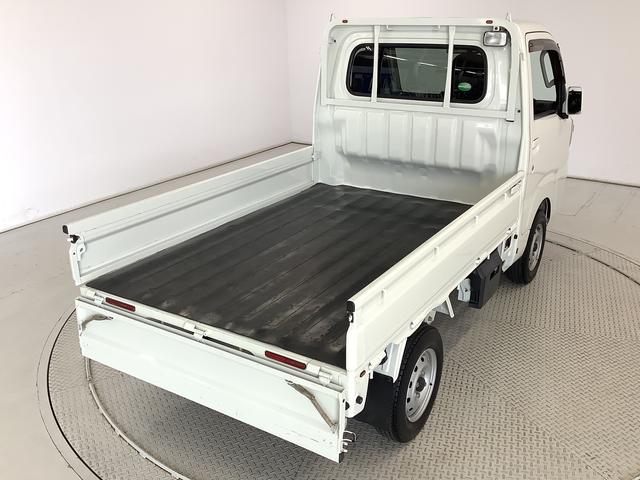 ハイゼットトラックＥＸＴ　ＡＴ　ＣＤオーディオ　３方開　荷台作業灯　荷台マット走行無制限１年保証　ＡＴ車　荷台作業灯　ＣＤオーディオ　３方開　荷台マット　キーレスエントリー　ドアバイザー　ヘッドライトレベライザー　アクセサリーソケット　マニュアルエアコン　パワーウィンドウ（兵庫県）の中古車