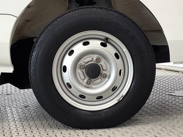 ハイゼットトラックＥＸＴ　ＡＴ　ＣＤオーディオ　３方開　荷台作業灯　荷台マット走行無制限１年保証　ＡＴ車　荷台作業灯　ＣＤオーディオ　３方開　荷台マット　キーレスエントリー　ドアバイザー　ヘッドライトレベライザー　アクセサリーソケット　マニュアルエアコン　パワーウィンドウ（兵庫県）の中古車