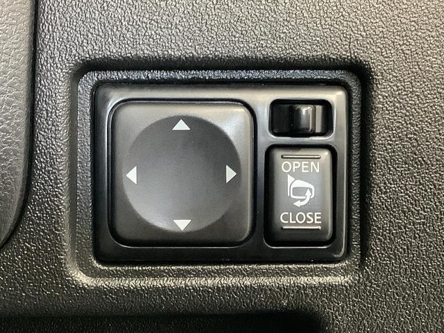マーチＳ　ワンオーナー　ナビＴＶ　ＥＴＣ　バックカメラ　キーレス走行無制限１年保証　ワンオーナー　ＥＴＣ　ナビＴＶ　ＵＳＢ　　Ｂｌｕｅｔｏｏｔｈ　キーレスエントリー　横滑り防止装置　ドアバイザー　ヘッドライトレベライザー　電動格納ドアミラー　アクセサリーソケット（兵庫県）の中古車