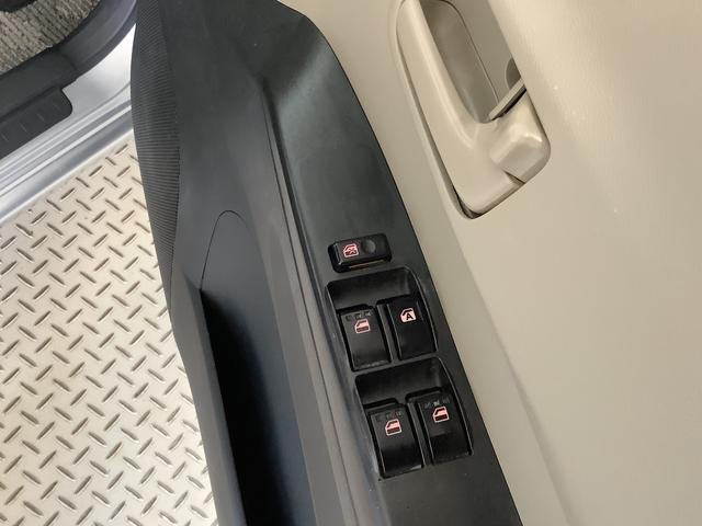 ミラＸスペシャル　ワンオーナー　５ＭＴ　ナビ　キーレスエントリー走行無制限１年保証　ワンオーナー　ＭＴ車　ナビＴＶ　ＤＶＤ　ＵＳＢ接続　Ｂｌｕｅｔｏｏｔｈ　キーレスエントリー　ドアバイザー　ヘッドライトレベライザー　アクセサリーソケット　マニュアルエアコン（兵庫県）の中古車