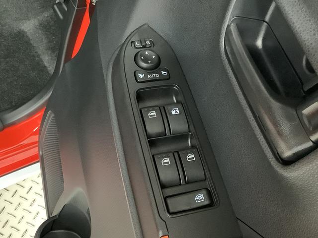 タントファンクロスターボ 4WD 両側電動スライド シートヒーター走行無制限1年保証 両側電動スライドドア 4WD 前後コーナーセンサー 前席シートヒーター ルーフレール オートマチックハイビーム オートブレーキホールド スマートキー 15インチ純正アルミホイール(兵庫県)の中古車