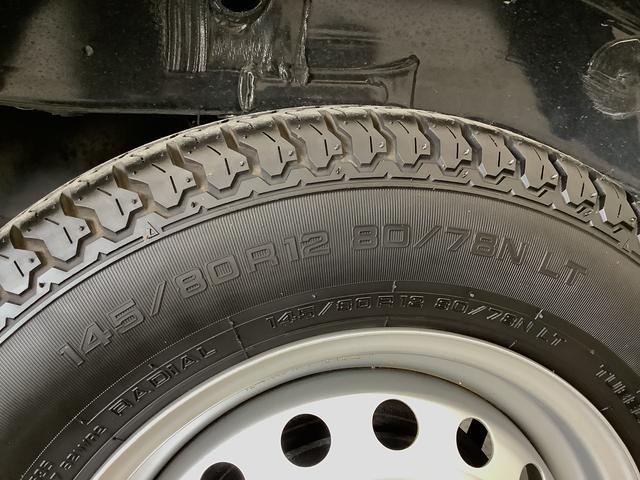 ハイゼットトラックジャンボエクストラ　４ＷＤ　ＣＶＴ　ナビＴＶ　ＥＴＣ　３方開１年保証　４ＷＤ　ＣＶＴ車　ナビ　ＥＴＣ　前後コーナーセンサー　ＴＶ　Ｂｌｕｅｔｏｏｔｈ　３方開　荷台作業灯　オートマチックハイビーム　ＬＥＤヘッドライト　横滑り防止装置　スマートキー　デフロック（兵庫県）の中古車
