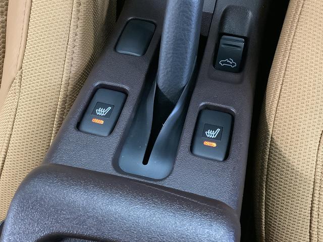 コペンセロ　ターボ　ワンオーナー　ＣＶＴ　ナビＴＶ　ＥＴＣ走行無制限１年保証　ワンオーナー　ＥＴＣ　ＣＶＴ車　ナビＴＶ　シートヒーター　ＤＶＤ　ＵＳＢ　Ｂｌｕｅｔｏｏｔｈ　ＬＥＤヘッドライト　アイドリングストップ　スマートキー　１６インチ純正アルミホイール（兵庫県）の中古車