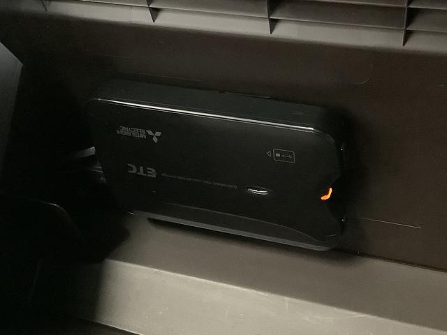 コペンセロ　ターボ　ワンオーナー　ＣＶＴ　ナビＴＶ　ＥＴＣ走行無制限１年保証　ワンオーナー　ＥＴＣ　ＣＶＴ車　ナビＴＶ　シートヒーター　ＤＶＤ　ＵＳＢ　Ｂｌｕｅｔｏｏｔｈ　ＬＥＤヘッドライト　アイドリングストップ　スマートキー　１６インチ純正アルミホイール（兵庫県）の中古車