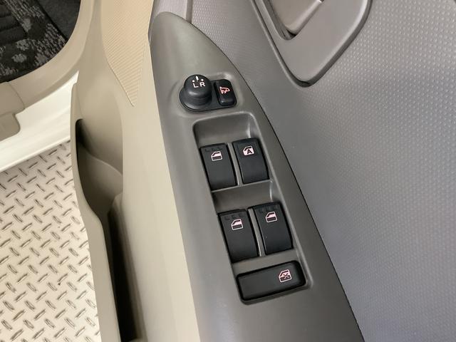 タントＸ　雹害車両　ＣＤオーディオ　ＥＴＣ　片側電動スライドドア雹害車両　１年保証　片側電動スライドドア　ＣＤオーディオ　ＥＴＣ　アイドリングストップ　オートエアコン　ヘッドライトレベライザー　電動格納ドアミラー　アクセサリーソケット　ベンチシート　コラムシフト（兵庫県）の中古車