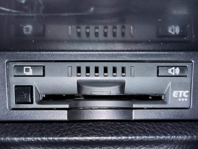ノアＳｉ　ダブルバイビーIII　ワンオーナー　ナビＴＶ　ＥＴＣ１年保証　ワンオーナー　ナビＴＶ　ＥＴＣ　後席モニター　バックカメラ　衝突軽減ブレーキ　オートクルーズコントロール　両側電動スライドドア　前後コーナーセンサー　３列シート　１６インチアルミホイール（兵庫県）の中古車