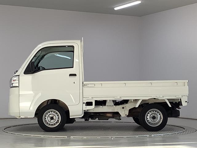 ハイゼットトラックスタンダード 4WD AT 3方開 ラジオ スペアタイヤ走行無制限1年保証 4WD AT ラジオ 3方開 ヘッドライトレベライザー アクセサリーソケット マニュアルエアコン スペアタイヤ パッテリーカバー インフォメーションディスプレイ パワステ(兵庫県)の中古車