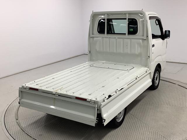 ハイゼットトラックスタンダード 5MT 3方開 ラジオ エアコン パワステ走行無制限1年保証 マニュアルエアコン MT車 3方開 ヘッドライトレベライザー ラジオ アクセサリーソケット スペアタイヤ インフォメーションディスプレイ パワーステアリング ショッピングフック(兵庫県)の中古車
