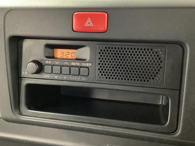 ハイゼットトラックスタンダード　ＡＴ　３方開　ゲートプロテクター　ラジオ走行無制限１年保証　ゲートプロテクター　ＡＴ車　３方開　ドアバイザー　ヘッドライトレベライザー　ラジオ　アクセサリーソケット　マニュアルエアコン　スペアタイヤ　バッテリーカバー　パワーステアリング（兵庫県）の中古車