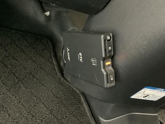 ハイゼットカーゴＤＸ　ＥＴＣ　アイドリングストップ　キーレスエントリー走行無制限１年保証　アイドリングストップ　ＥＴＣ　キーレスエントリー　荷室マット　ドアバイザー　ヘッドライトレベライザー　両側スライドドア　アクセサリーソケット　マニュアルエアコン　ラジオ（兵庫県）の中古車