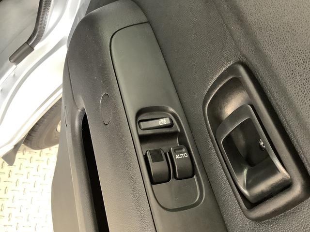 ハイゼットカーゴデラックスSAIII AT ETC コーナーセンサー ラジオ走行無制限1年保証 リアコーナーセンサー AT車 ETC オートマチックハイビーム LEDヘッドライト アイドリングストップ キーレスエントリー 横滑り防止装置 ドアバイザー ラジオ スマートアシスト(兵庫県)の中古車