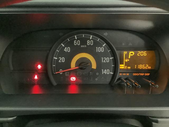 ハイゼットカーゴデラックスSAIII AT ETC コーナーセンサー ラジオ走行無制限1年保証 リアコーナーセンサー AT車 ETC オートマチックハイビーム LEDヘッドライト アイドリングストップ キーレスエントリー 横滑り防止装置 ドアバイザー ラジオ スマートアシスト(兵庫県)の中古車