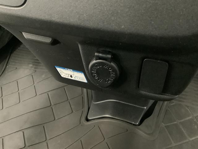 ハイゼットカーゴデラックスSAIII AT ETC コーナーセンサー ラジオ走行無制限1年保証 リアコーナーセンサー AT車 ETC オートマチックハイビーム LEDヘッドライト アイドリングストップ キーレスエントリー 横滑り防止装置 ドアバイザー ラジオ スマートアシスト(兵庫県)の中古車