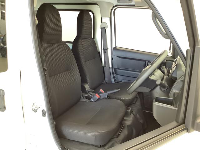 ハイゼットカーゴDX 4WD CVT 前後コーナーセンサー 両側スライドドア走行無制限1年保証 前後コーナーセンサー 4WD CVT車 オートマチックハイビーム アイドリングストップ キーレスエントリー 横滑り防止装置 オートライト ヘッドライトレベライザー ラジオ(兵庫県)の中古車