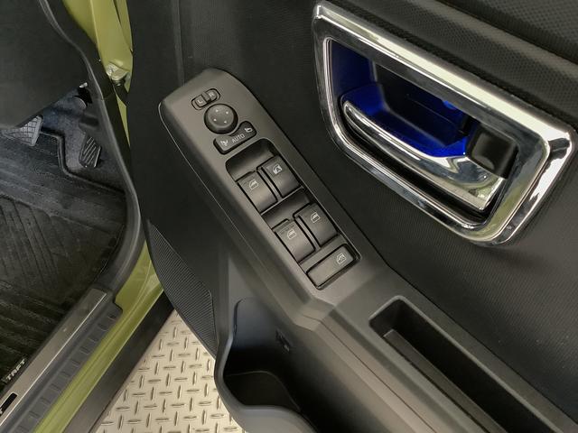 タフトGターボ クロムベンチャー 1オーナー 9インチナビ ETC1年保証 ワンオーナー 9インチナビTV ETC バックカメラ アダプティブクルーズコントロール 前後コーナーセンサー 前席シートヒーター HDMI バックドアスポイラー 15インチアルミホイール(兵庫県)の中古車