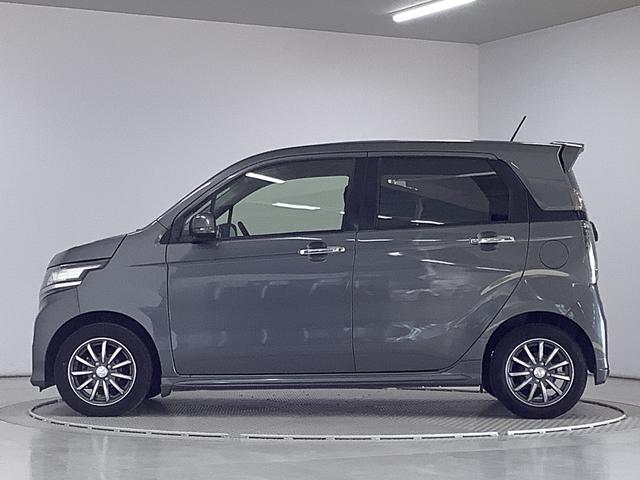 Ｎ−ＷＧＮカスタムＧ・Ｌパッケージ　ナビ　ＥＴＣ　バックカメラ　クルコン１年保証　ナビ　ＥＴＣ　プッシュスタート　バックカメラ　オートクルーズコントロール　ＨＩＤヘッドライト　アイドリングストップ　横滑り防止装置　オートライト　オートエアコン　１４インチアルミホイール（兵庫県）の中古車