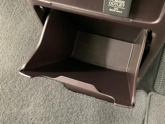 Ｎ−ＷＧＮカスタムＧ・Ｌパッケージ　ナビ　ＥＴＣ　バックカメラ　クルコン１年保証　ナビ　ＥＴＣ　プッシュスタート　バックカメラ　オートクルーズコントロール　ＨＩＤヘッドライト　アイドリングストップ　横滑り防止装置　オートライト　オートエアコン　１４インチアルミホイール（兵庫県）の中古車