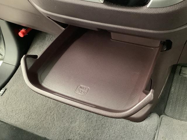 Ｎ−ＷＧＮカスタムＧ・Ｌパッケージ　ナビ　ＥＴＣ　バックカメラ　クルコン１年保証　ナビ　ＥＴＣ　プッシュスタート　バックカメラ　オートクルーズコントロール　ＨＩＤヘッドライト　アイドリングストップ　横滑り防止装置　オートライト　オートエアコン　１４インチアルミホイール（兵庫県）の中古車