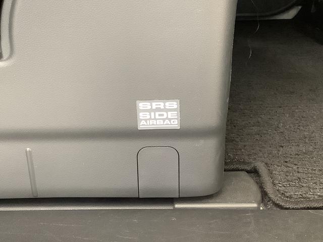 タントカスタムRS SA ターボ 4WD 1オーナー 8インチナビ1年保証 ワンオーナー 8インチナビTV 4WD 両側電動スライドドア DVD USB Bluetooth LEDヘッドライト アイドリングストップ プッシュスタート 15インチ純正アルミホイール(兵庫県)の中古車