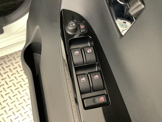 タントカスタムRS SA ターボ 4WD 1オーナー 8インチナビ1年保証 ワンオーナー 8インチナビTV 4WD 両側電動スライドドア DVD USB Bluetooth LEDヘッドライト アイドリングストップ プッシュスタート 15インチ純正アルミホイール(兵庫県)の中古車