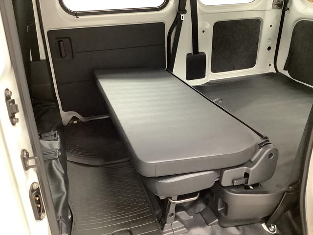 ハイゼットカーゴスペシャル 5MT 前後コーナーセンサー 両側スライドドア走行無制限1年保証 前後コーナーセンサー MT車 オートマチックハイビーム アイドリングストップ 横滑り防止装置 オートライト ヘッドライトレベライザー パワーウィンドウ ラジオ スマートアシスト(兵庫県)の中古車