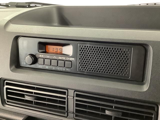 ハイゼットカーゴＤＸ　ＣＶＴ　コーナーセンサー　キーレスエントリー　ラジオ走行無制限１年保証　前後コーナーセンサー　ＣＶＴ車　オートマチックハイビーム　キーレスエントリー　アイドリングストップ　横滑り防止装置　オートライト　ヘッドライトレベライザー　パワーウィンドウ　ラジオ（兵庫県）の中古車