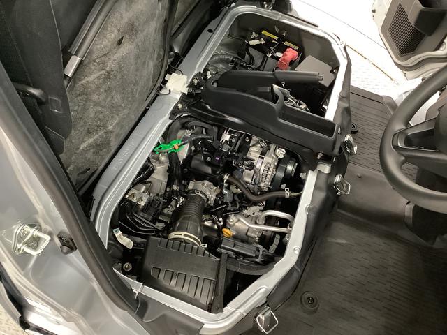 ハイゼットカーゴＤＸ　４ＷＤ　ＣＶＴ　ワンオーナー　前後コーナーセンサー走行無制限１年保証　４ＷＤ　ワンオーナー　ＣＶＴ車　前後コーナーセンサー　オートマチックハイビーム　アイドリングストップ　キーレスエントリー　横滑り防止装置　オートライト　ラジオ　両側スライドドア（兵庫県）の中古車