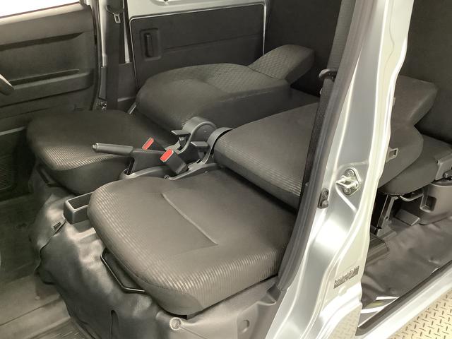 ハイゼットカーゴＤＸ　４ＷＤ　ＣＶＴ　ワンオーナー　前後コーナーセンサー走行無制限１年保証　４ＷＤ　ワンオーナー　ＣＶＴ車　前後コーナーセンサー　オートマチックハイビーム　アイドリングストップ　キーレスエントリー　横滑り防止装置　オートライト　ラジオ　両側スライドドア（兵庫県）の中古車