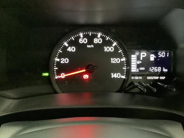 ハイゼットカーゴＤＸ　４ＷＤ　ＣＶＴ　ワンオーナー　前後コーナーセンサー走行無制限１年保証　４ＷＤ　ワンオーナー　ＣＶＴ車　前後コーナーセンサー　オートマチックハイビーム　アイドリングストップ　キーレスエントリー　横滑り防止装置　オートライト　ラジオ　両側スライドドア（兵庫県）の中古車