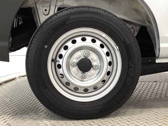 ハイゼットカーゴＤＸ　４ＷＤ　ＣＶＴ　ワンオーナー　前後コーナーセンサー走行無制限１年保証　４ＷＤ　ワンオーナー　ＣＶＴ車　前後コーナーセンサー　オートマチックハイビーム　アイドリングストップ　キーレスエントリー　横滑り防止装置　オートライト　ラジオ　両側スライドドア（兵庫県）の中古車