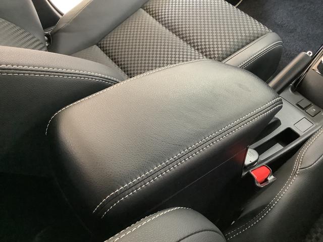 カローラフィールダー1.5G ダブルバイビー 4WD ナビ ETC バックカメラ1年保証 4WD ナビTV バックカメラ ETC ルーフキャリア Bluetooth オートハイビーム LEDヘッドライト 横滑り防止装置 オートエアコン 15インチアルミホイール(兵庫県)の中古車