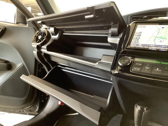 カローラフィールダー1.5G ダブルバイビー 4WD ナビ ETC バックカメラ1年保証 4WD ナビTV バックカメラ ETC ルーフキャリア Bluetooth オートハイビーム LEDヘッドライト 横滑り防止装置 オートエアコン 15インチアルミホイール(兵庫県)の中古車