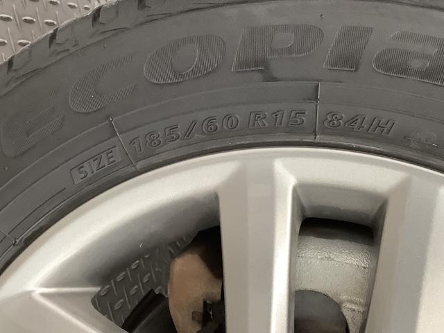 カローラフィールダー1.5G ダブルバイビー 4WD ナビ ETC バックカメラ1年保証 4WD ナビTV バックカメラ ETC ルーフキャリア Bluetooth オートハイビーム LEDヘッドライト 横滑り防止装置 オートエアコン 15インチアルミホイール(兵庫県)の中古車