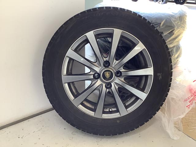 カローラフィールダー1.5G ダブルバイビー 4WD ナビ ETC バックカメラ1年保証 4WD ナビTV バックカメラ ETC ルーフキャリア Bluetooth オートハイビーム LEDヘッドライト 横滑り防止装置 オートエアコン 15インチアルミホイール(兵庫県)の中古車