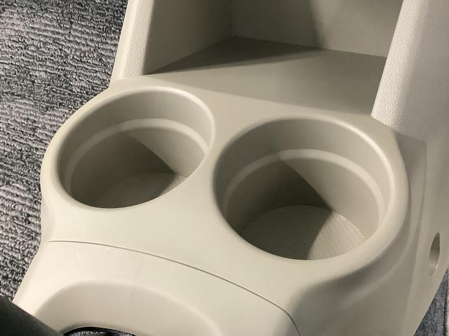 ミラＸスペシャル　５ＭＴ　ＣＤオーディオ　キーレスエントリー走行無制限１年保証　キーレスエントリー　ＣＤオーディオ　ＭＴ車　ドアバイザー　ヘッドライトレベライザー　アクセサリーソケット　マニュアルエアコン　テンパータイヤ　衝突安全ボディ　助手席エアバック（兵庫県）の中古車